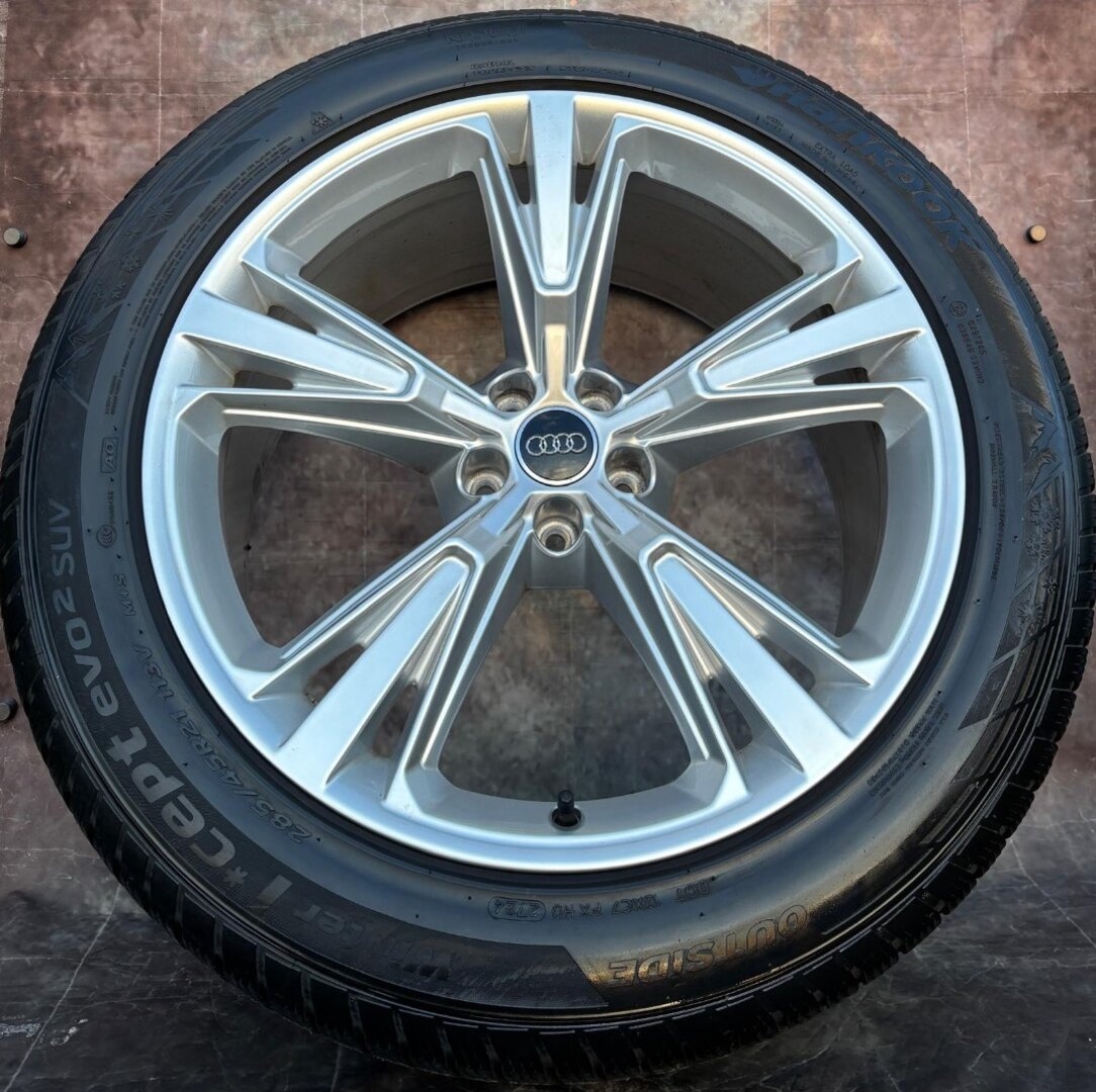 Zimní sada Audi Q8 285/45R21 113V DOT24 - 2