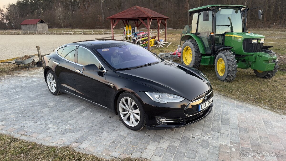 Tesla model S 90D 2016 , Premium sound , Winter Packet - 2