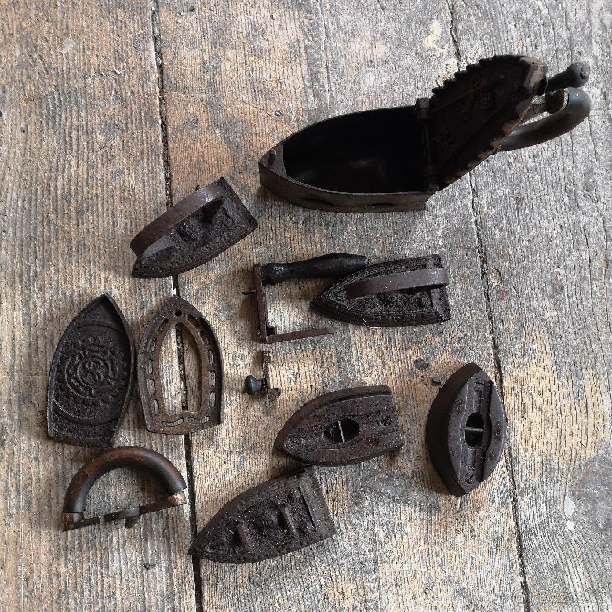 Staré žehličky - 2