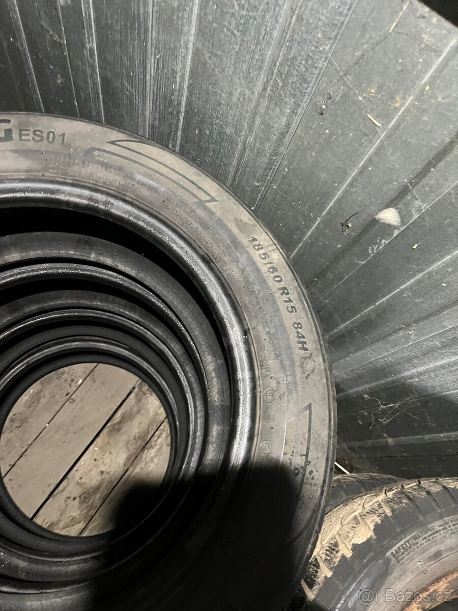 185/60r15 zimní / letní - 2