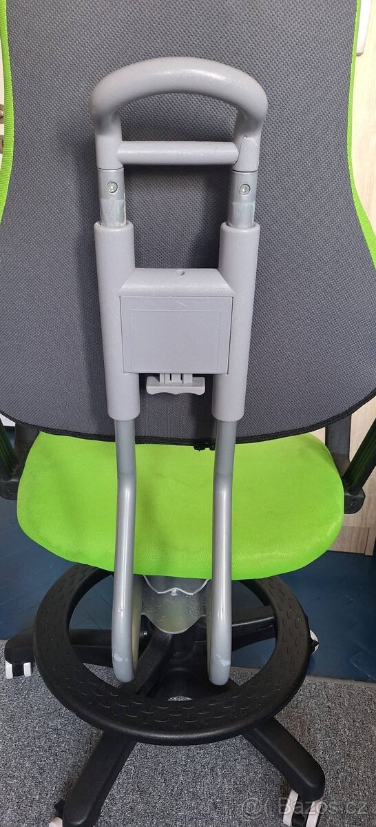 Rostoucí židle k PC - 2