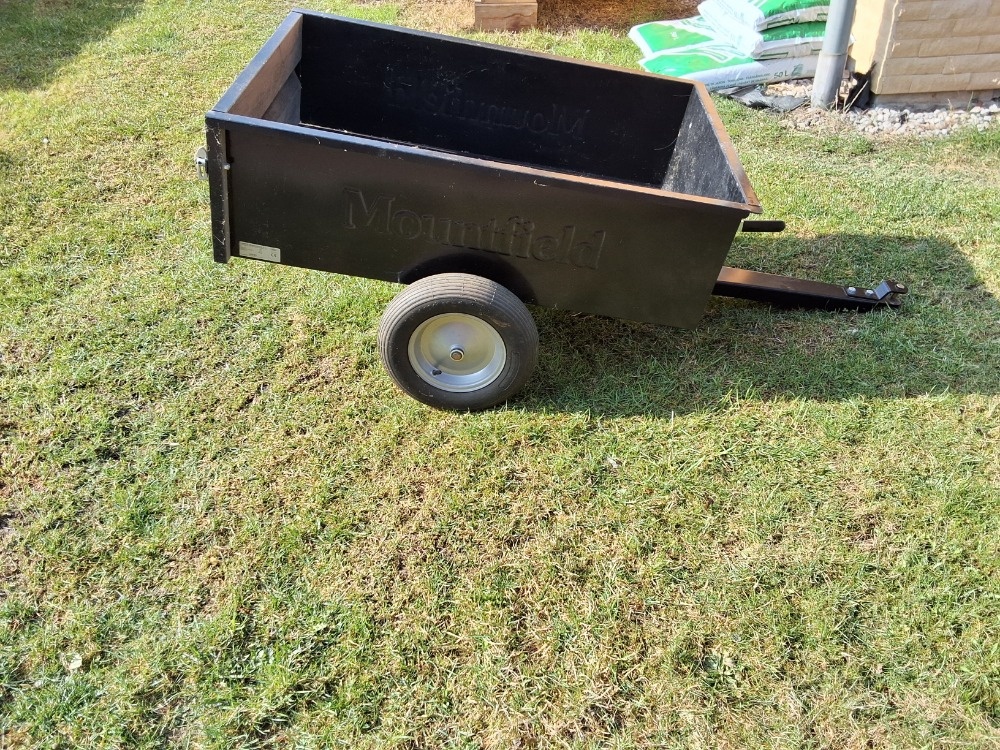 Vozík za zahradní traktůrek - 2