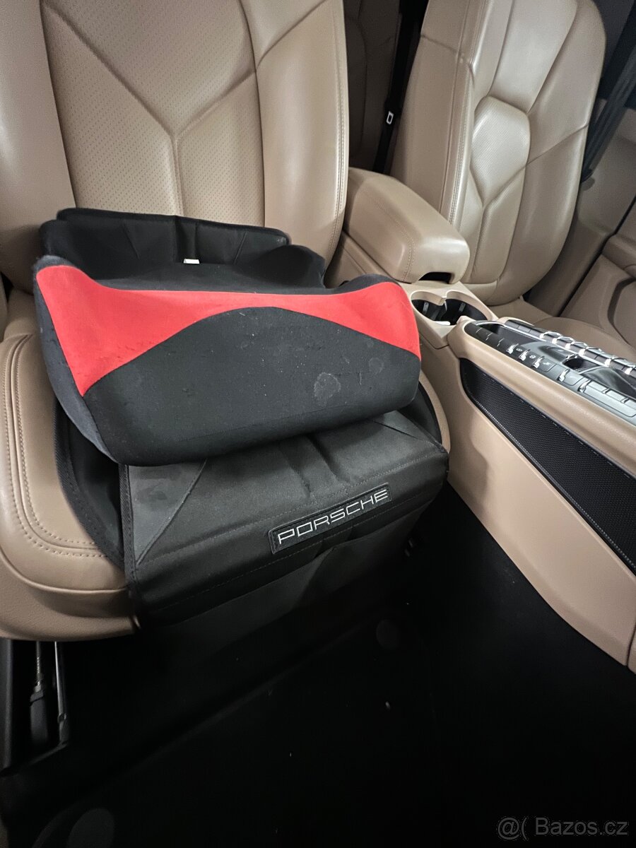 Porsche podložka pod dětskou sedačku - 2