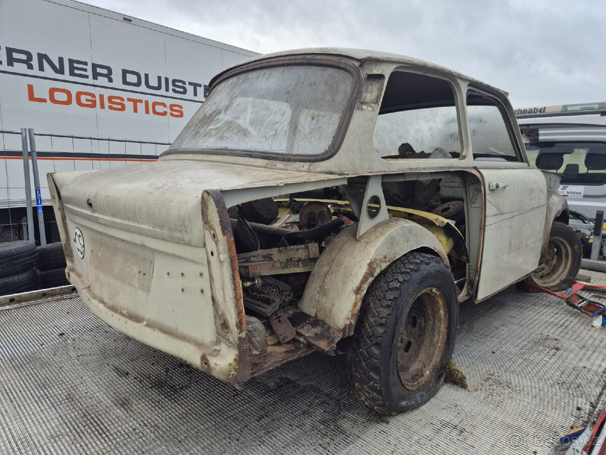 Trabant 601 dva kusy - 2