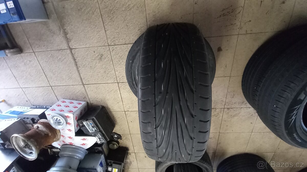 Pneu TOYO 185/50/16 - 2