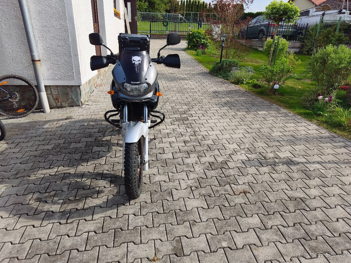 Suzuki XF650 Freewind - 2
