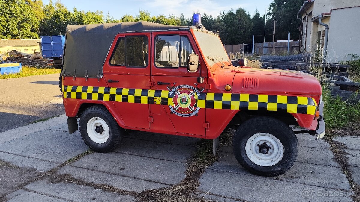UAZ - 2
