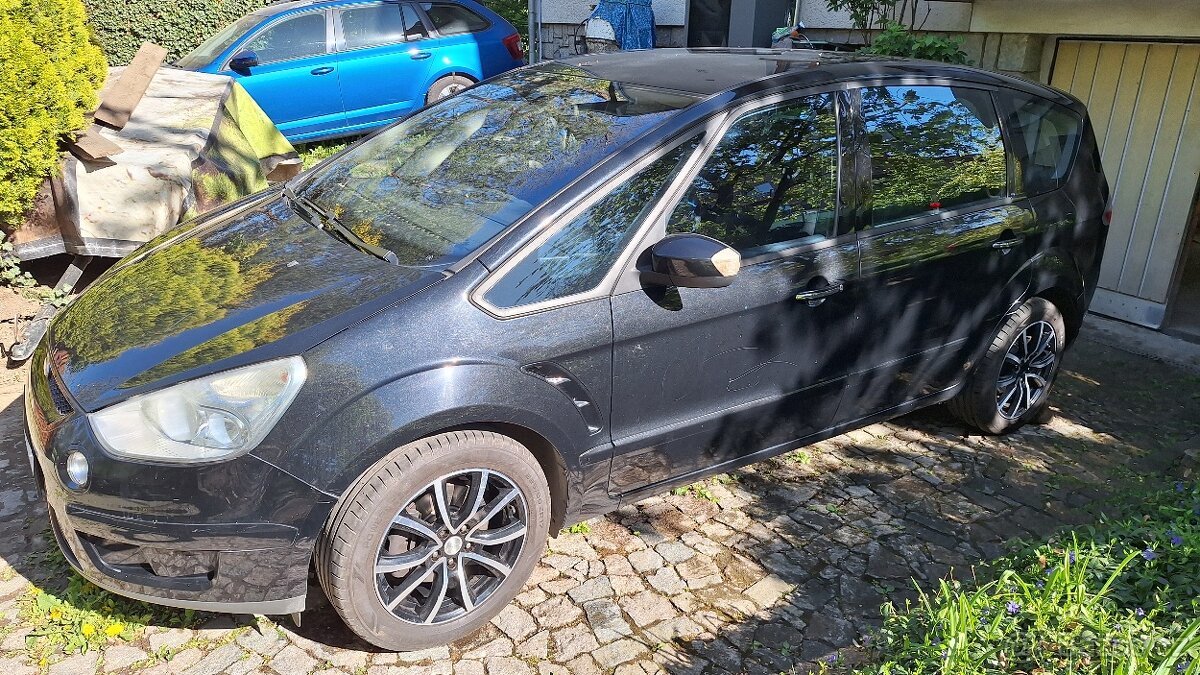 Ford S-Max 2.0 benzin, 2009, 209 t.km - 2