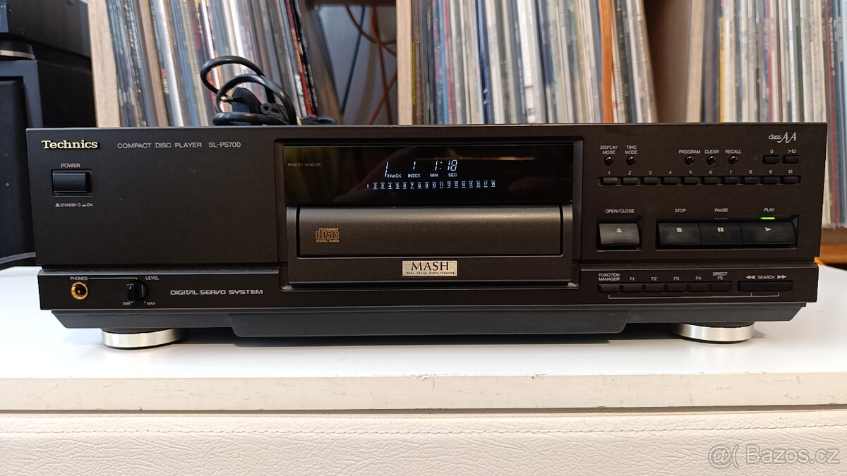 TECHNICS SL-PS700 Stereo CD Player / Class AA - 2