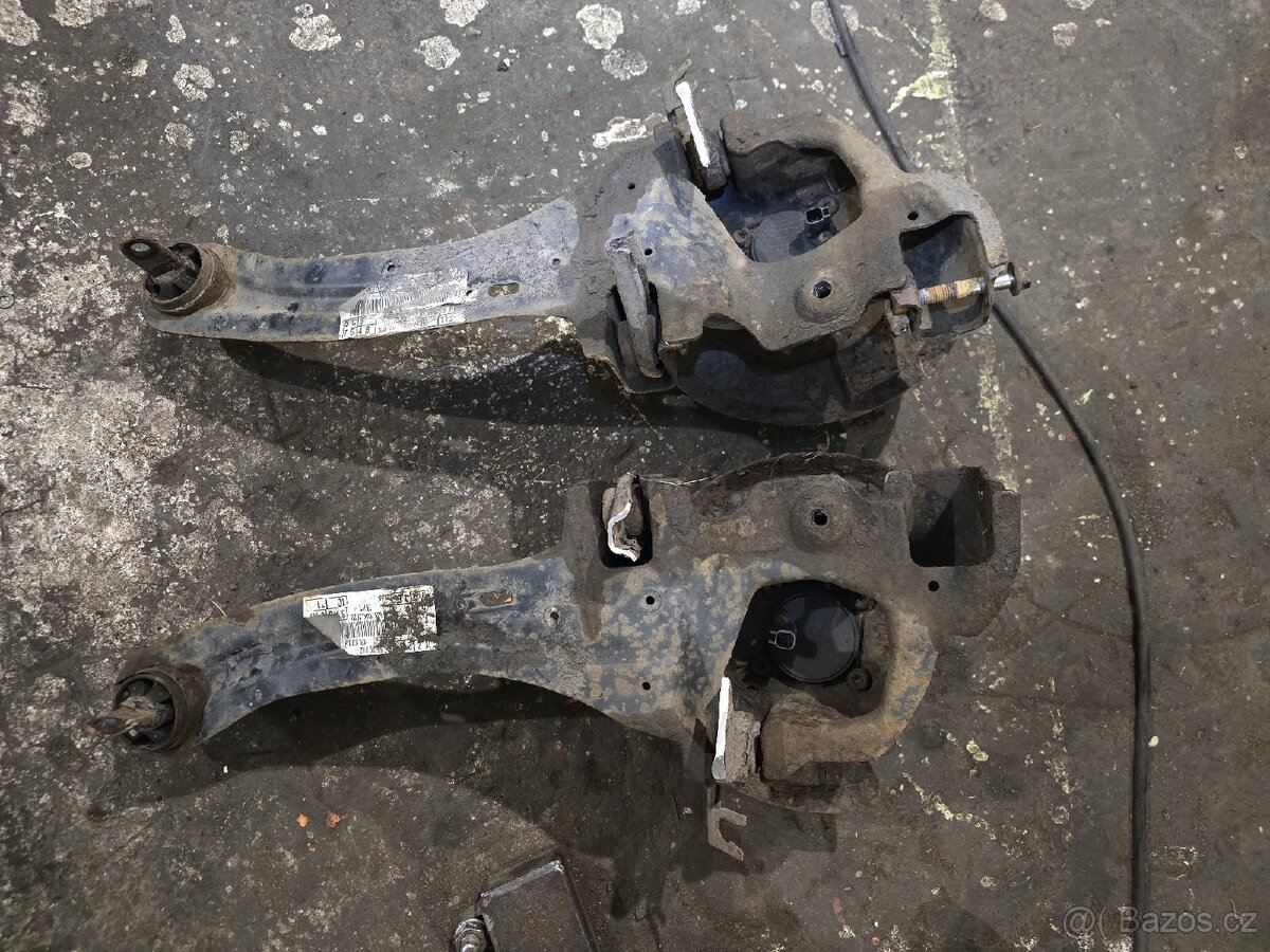 Prodám těhlice komplet osazené Ford C-Max - 2