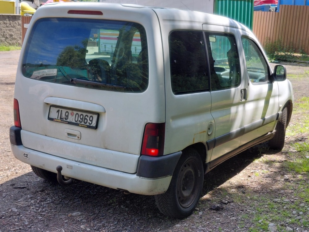 Prodám Peugeot Partner 5 místný - 2