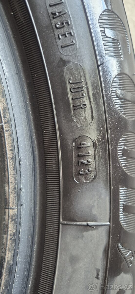 Pneu 205/55r17 91v Goodyear effi grip perf. - 2