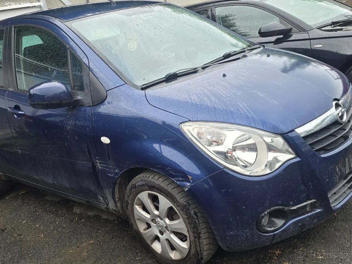 Opel Agila - 2
