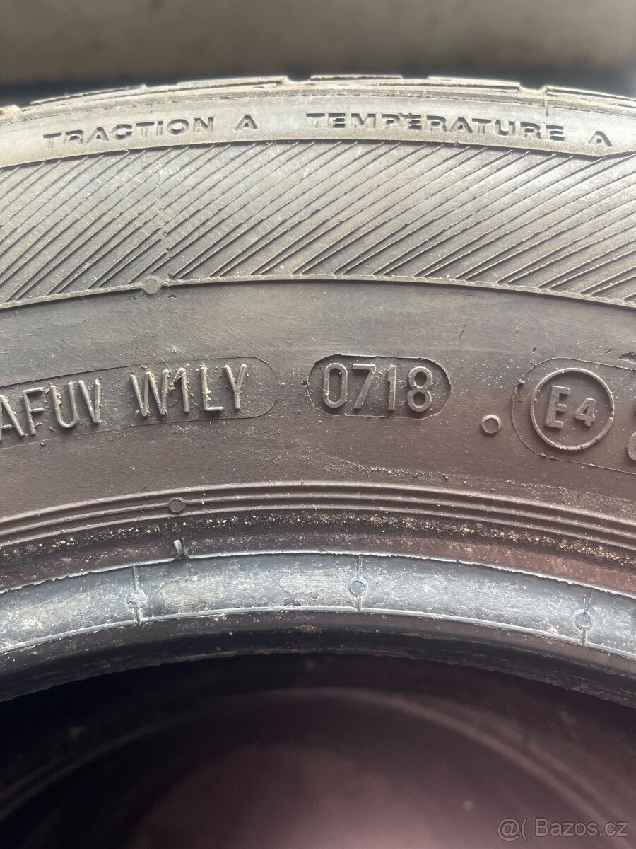 Bravuris 2. 205/65R15. 94H - 2