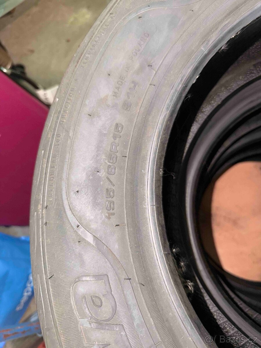 Pneu 195/65 R15 - 2