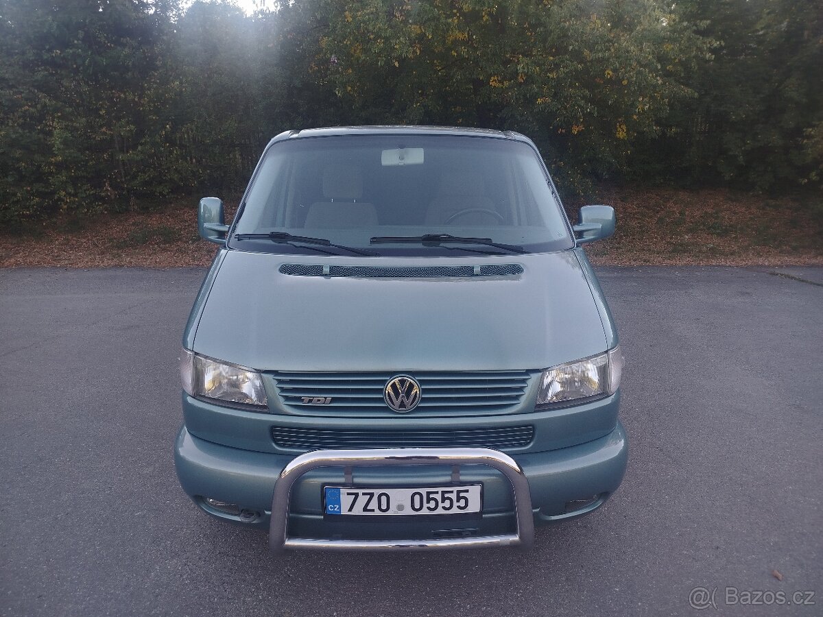 VW Caravelle 2.5 TDI AXL Syncro - 2