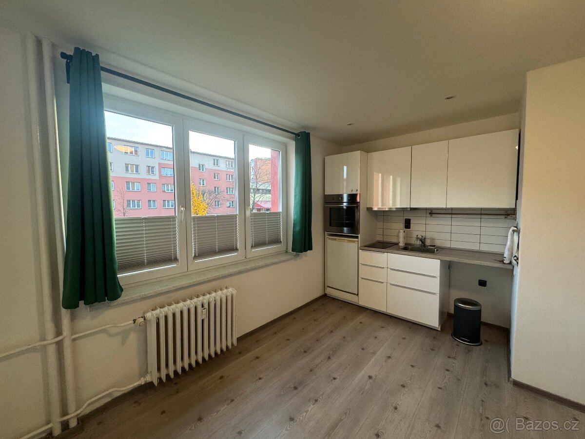 Pronájem bytu 1+kk Sokolovská, Ostrava-Poruba - 2