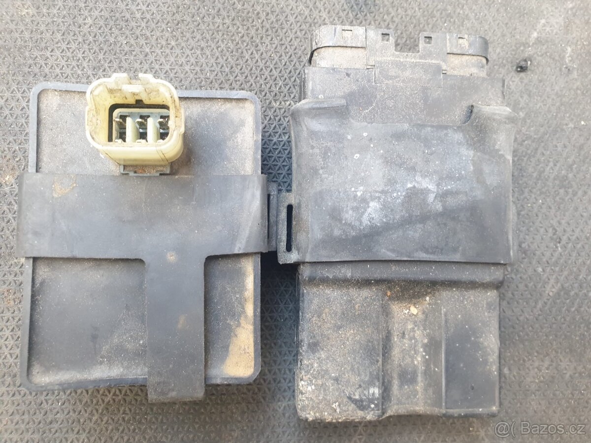 Náhradní díly Honda VTR 1000F - 2