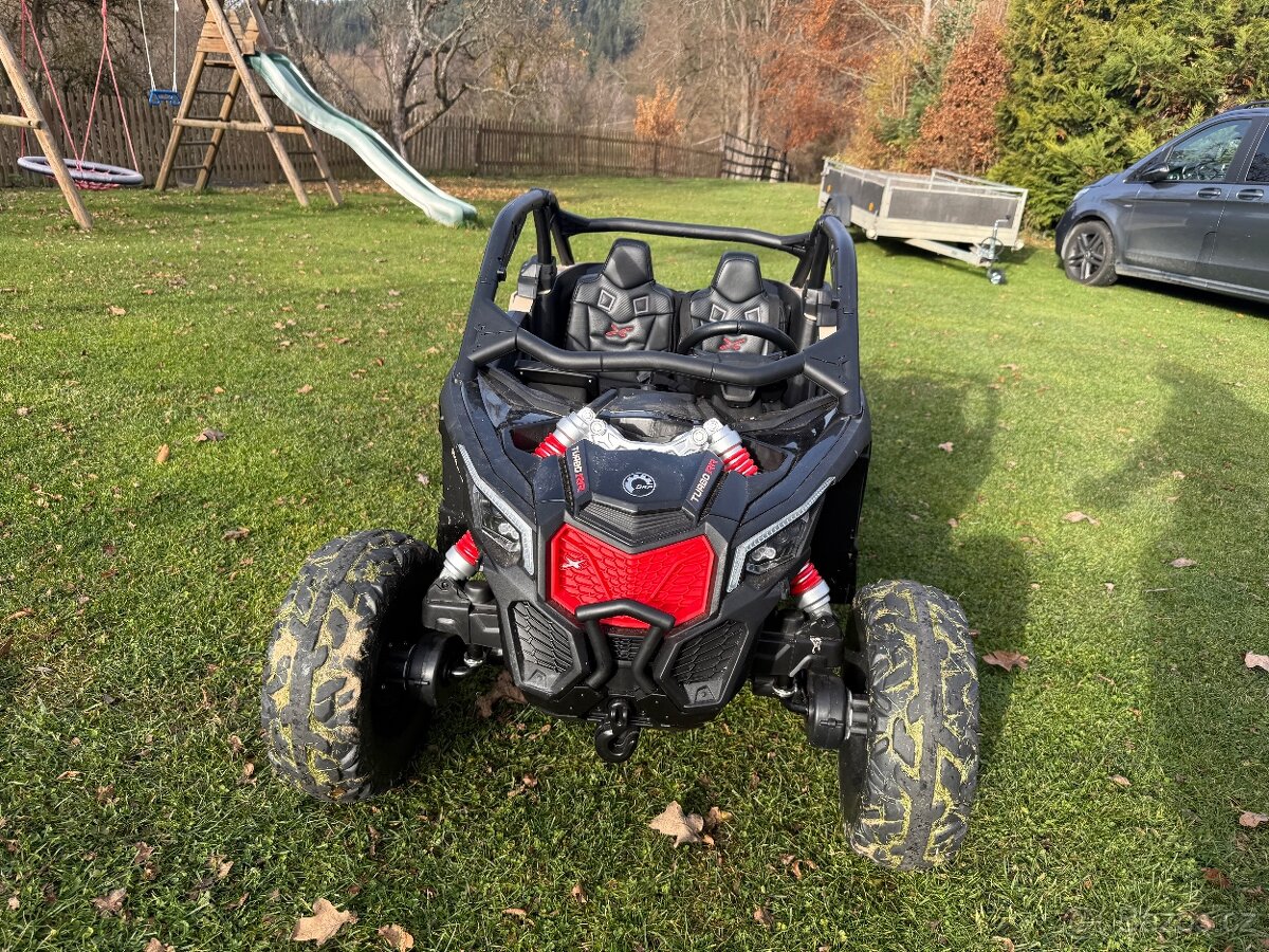 2024, Dětské Can-am Maverick 2x24V 4x200W