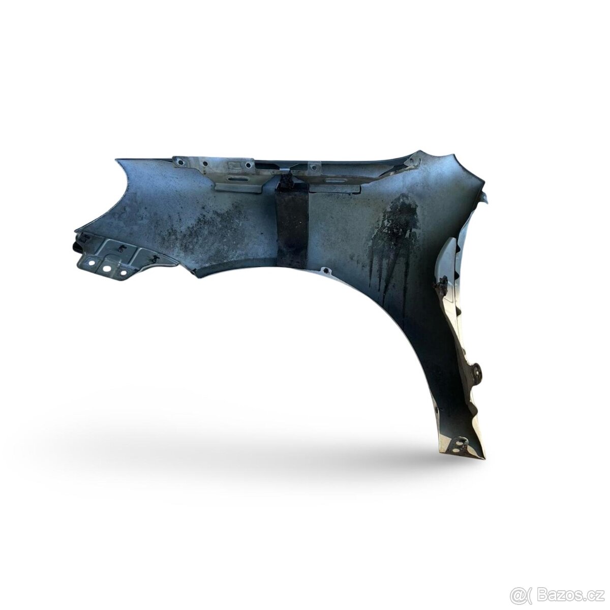 Pravý blatník stříbrná LA7W VW Golf 5 hatchback r.v. 2004 - 2