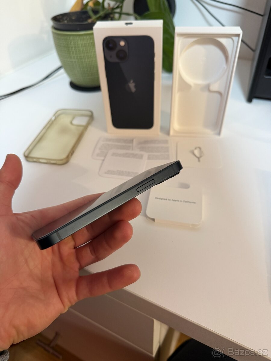 iPhone 13 mini 128GB Midnight - prodáno - 2