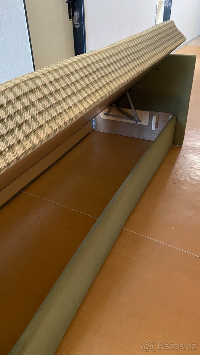 křeslo a postel s úložným prostorem - 2
