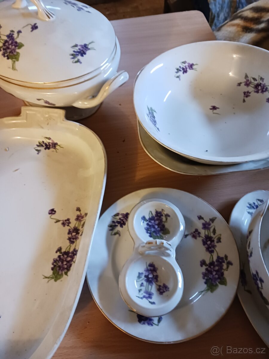 Jidelni souprava - 2