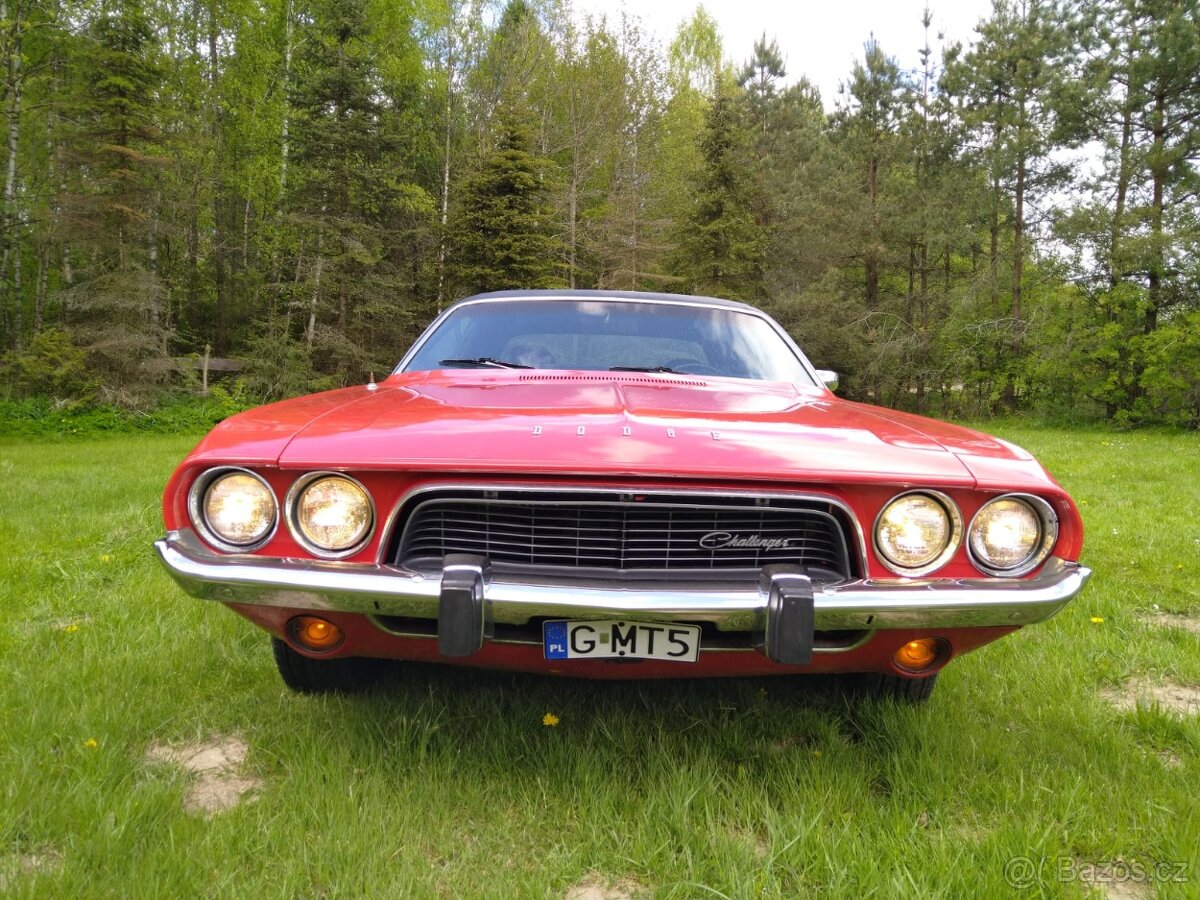 Dodge Challenger - 2