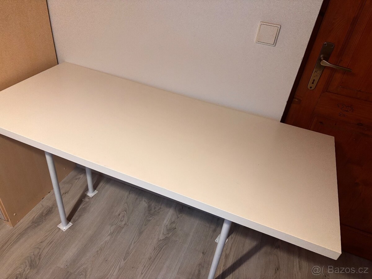 Počítačový stul - 2