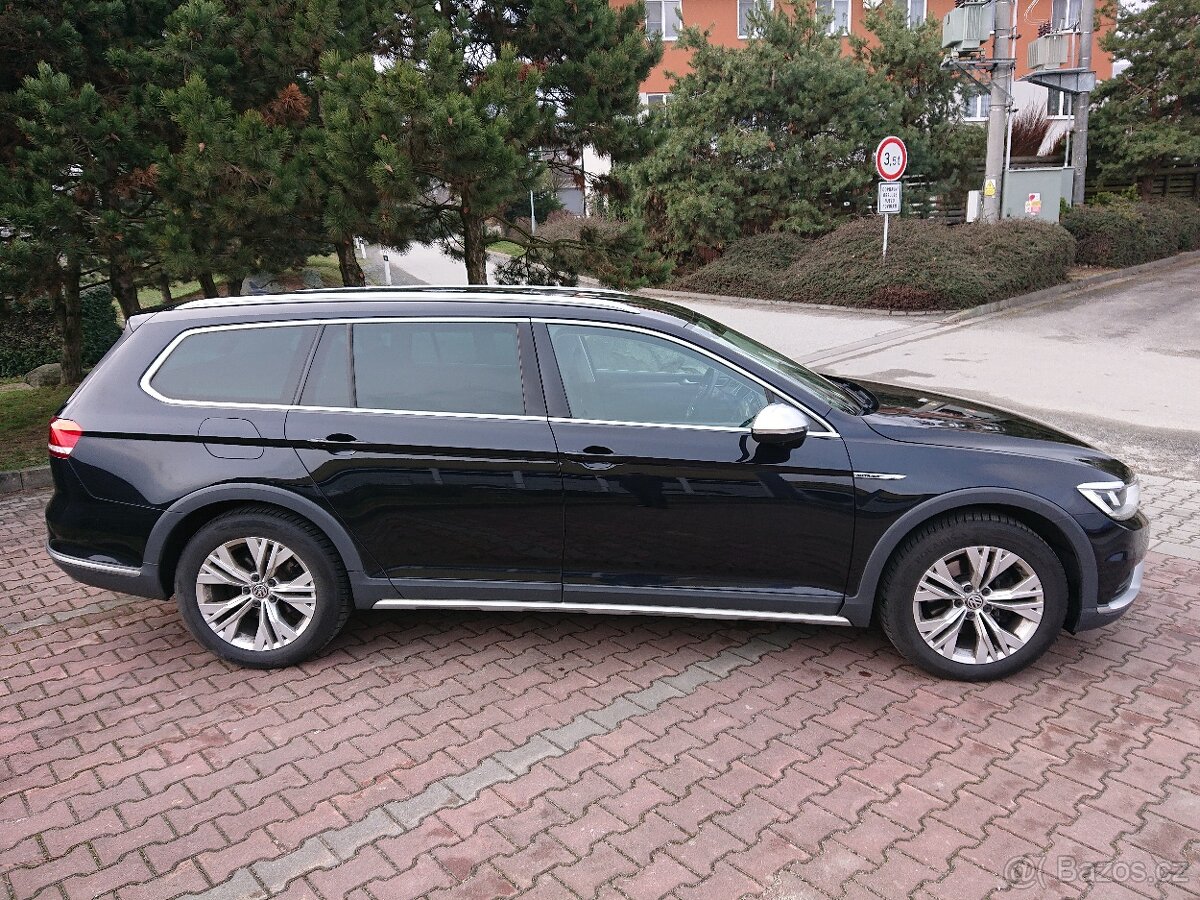 Volkswagen Passat Variant Alltrack 2.0 TDi 12/2016 - 2