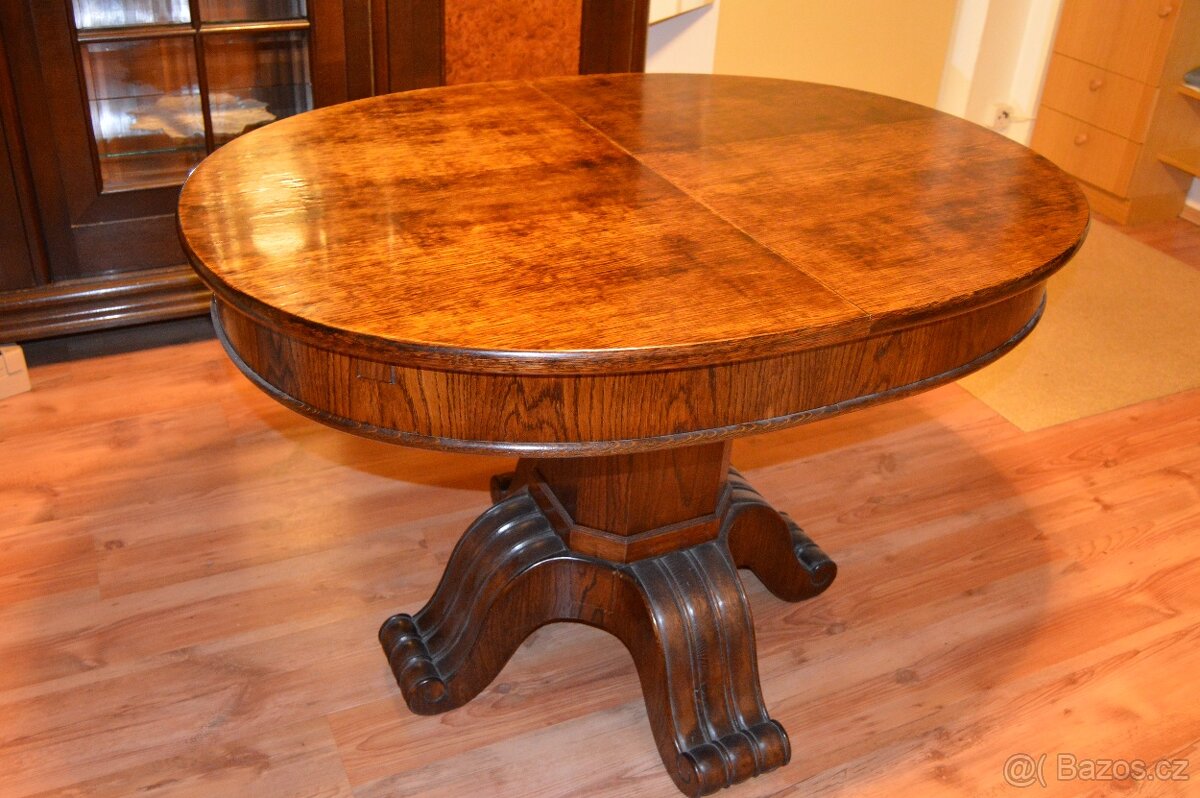 Starožitný jídelní stůl - 2