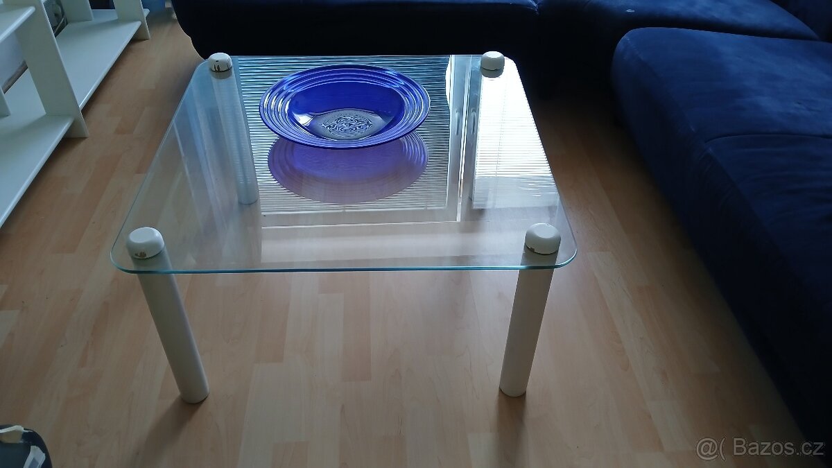 Skleněný konferenční stolek - 2