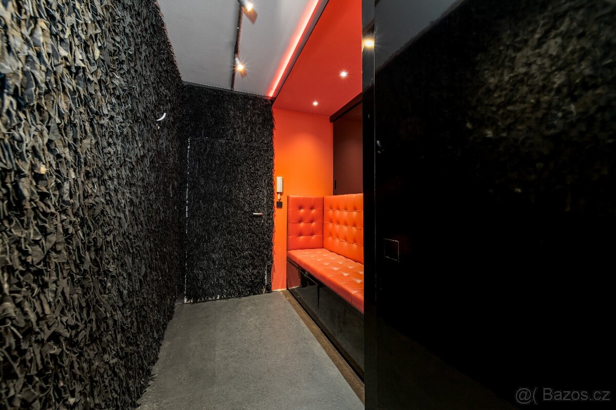 Netradiční byt s nádechem extravagance- Praha 4 - 2