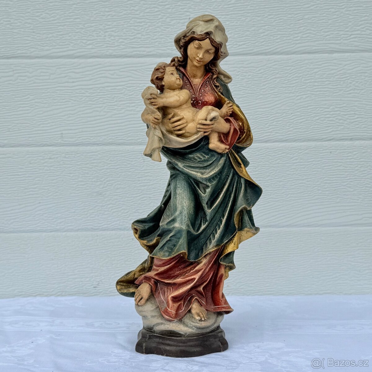 Dřevěná socha Panna Marie s Ježíškem polychromie - 2