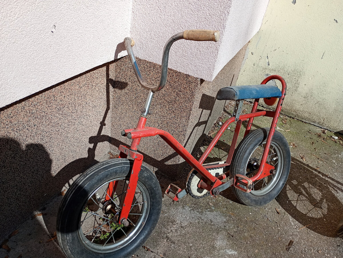 RETRO koloběžky a kočárek 60tky - 2