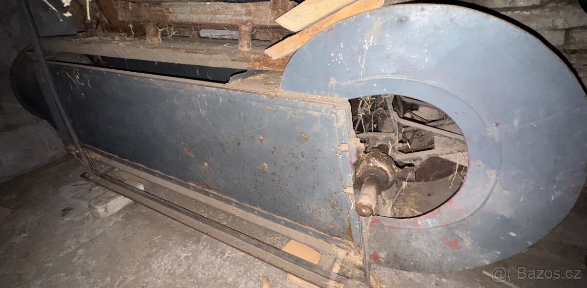 Prodám fukar na seno/slámu + příslušenství - 2