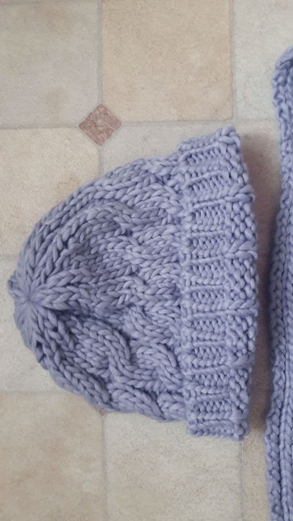 Kvalitní, ručně pletená čepice a šála - šedá - 2