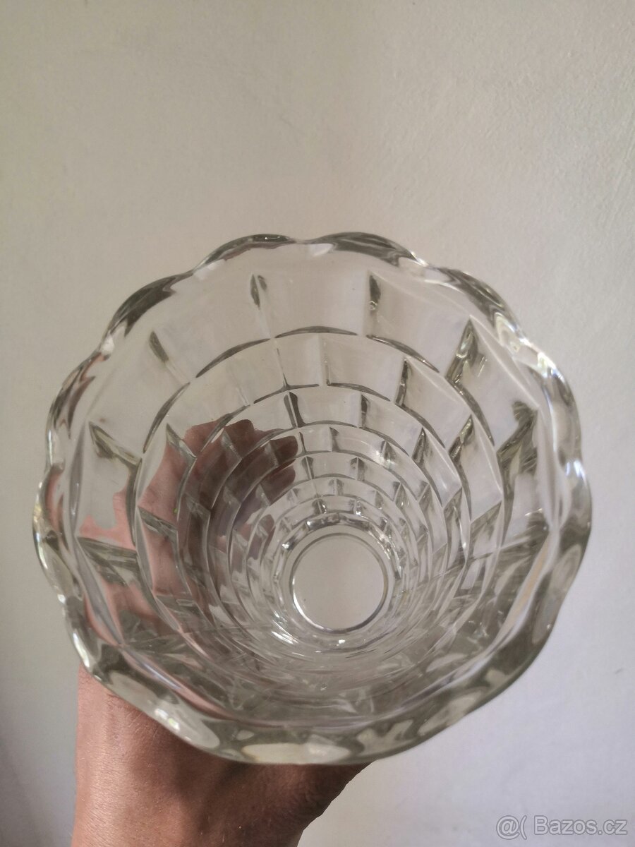 Skleněná váza - 2