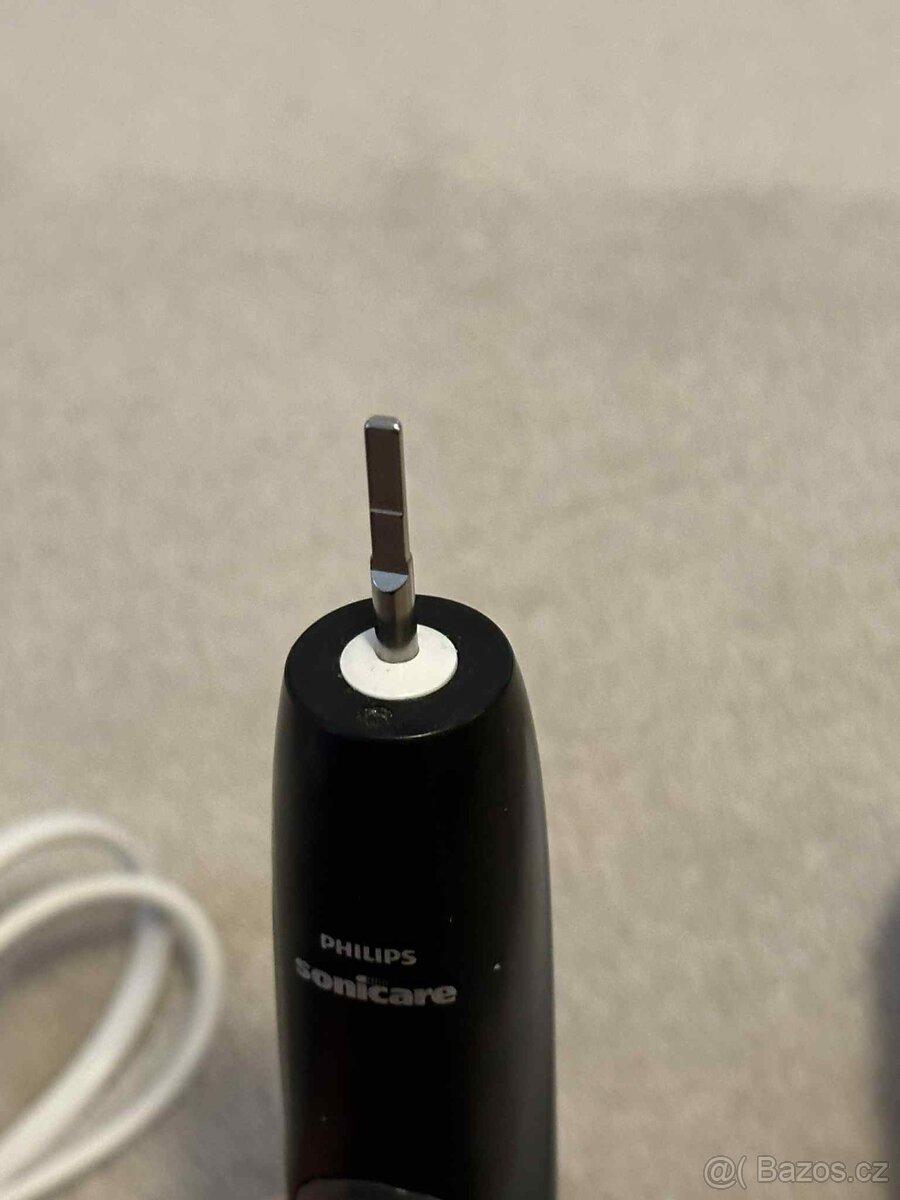 Zubná kefka Philips Sonicare 5100 HX6838 - 2