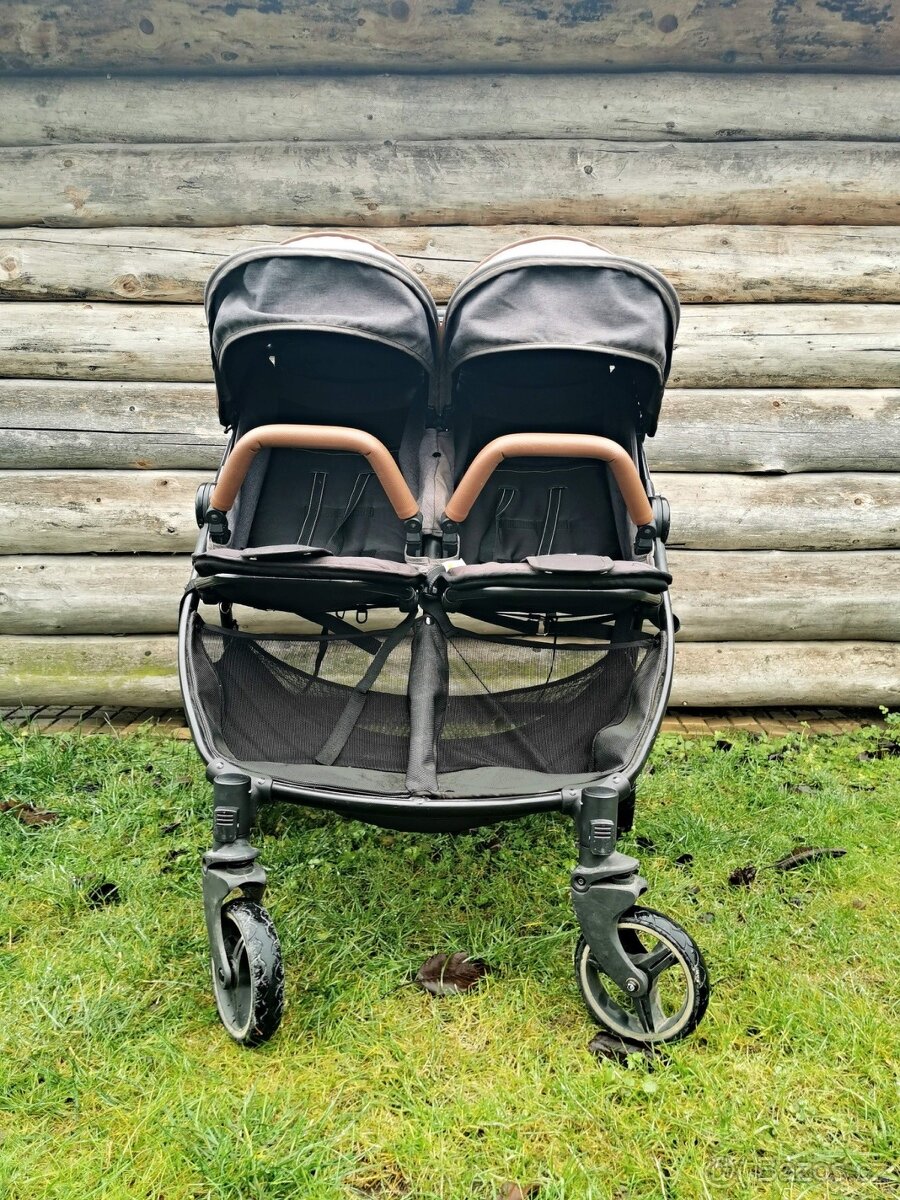 Kočárek pro dvojčata nebo sourozence - 2