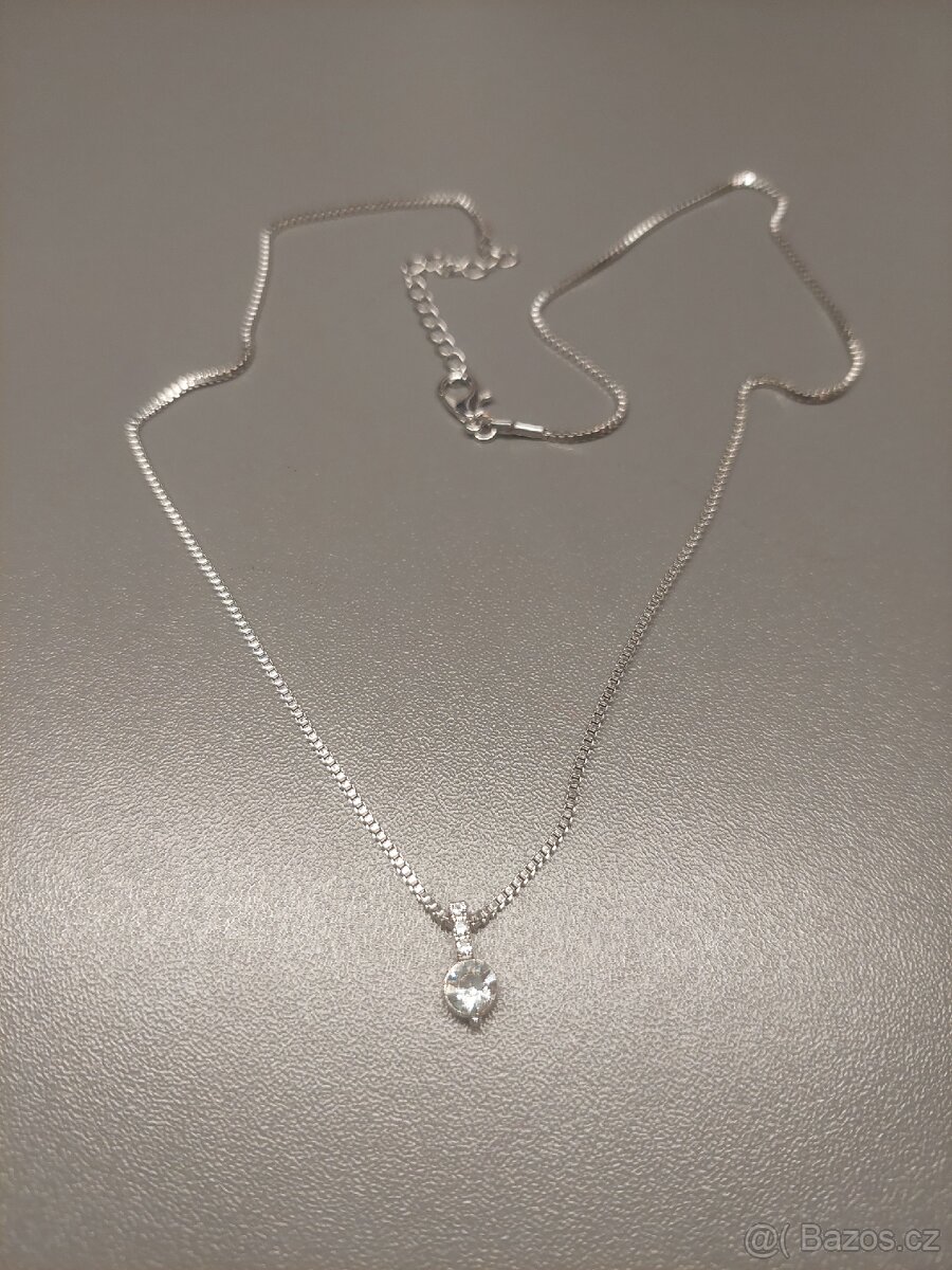 Řetízek s přívěskem - 2