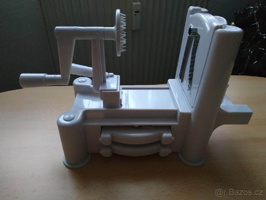Spiralizer na zeleninu zn. Spiral Slicer - 2