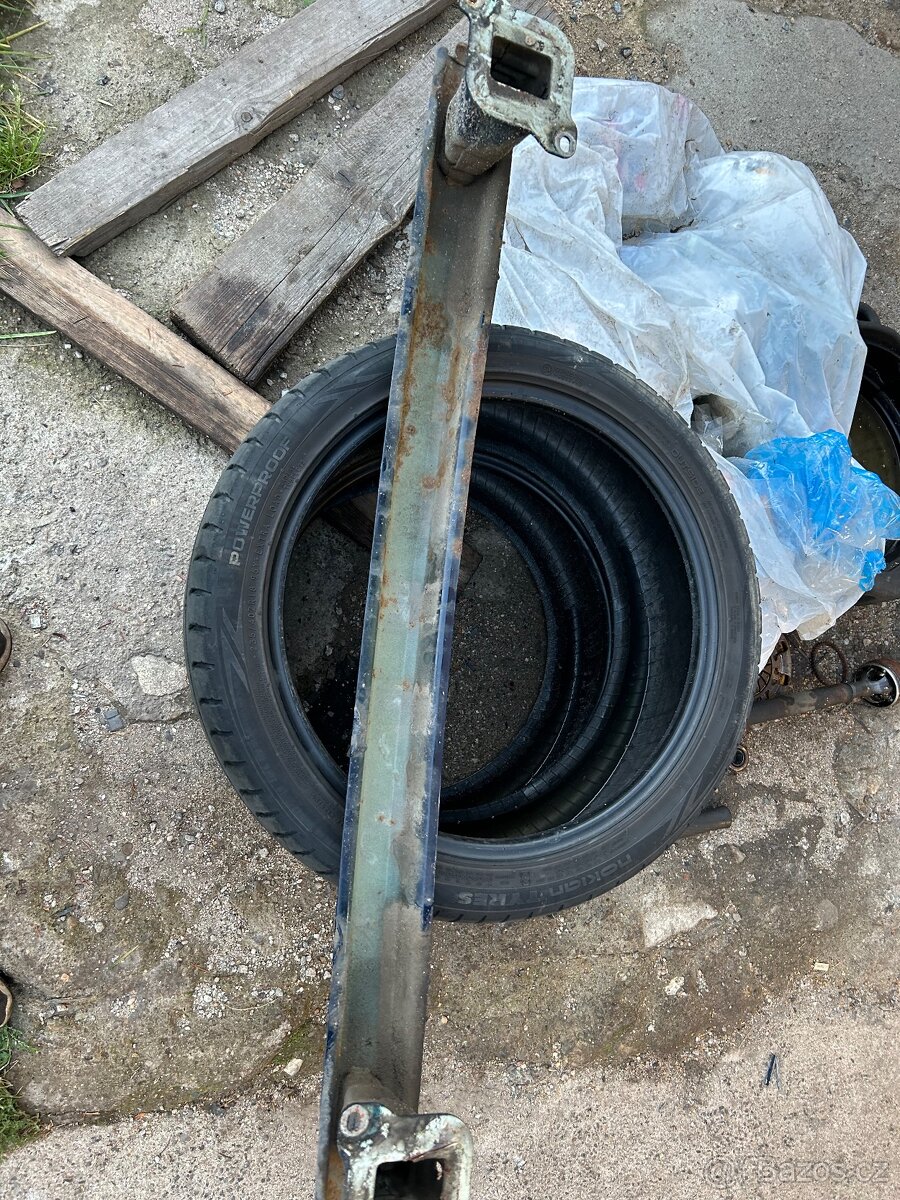 Zadní výztuha Fabia II Combi - 2