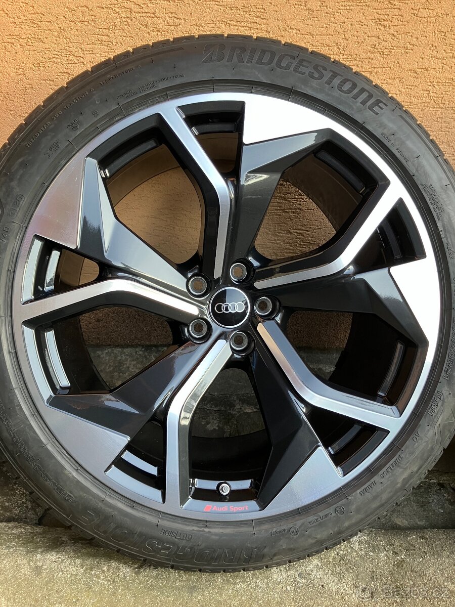 Letní sada Audi Q8 E-Tron - 2