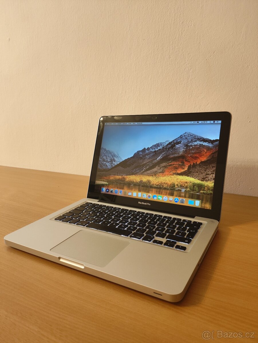 MacBook Pro A1286 – i5 / 4 GB / 320 GB - 2
