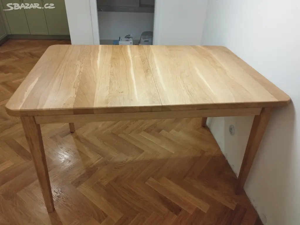 Dubový celomasivní rozkládací stůl - 2
