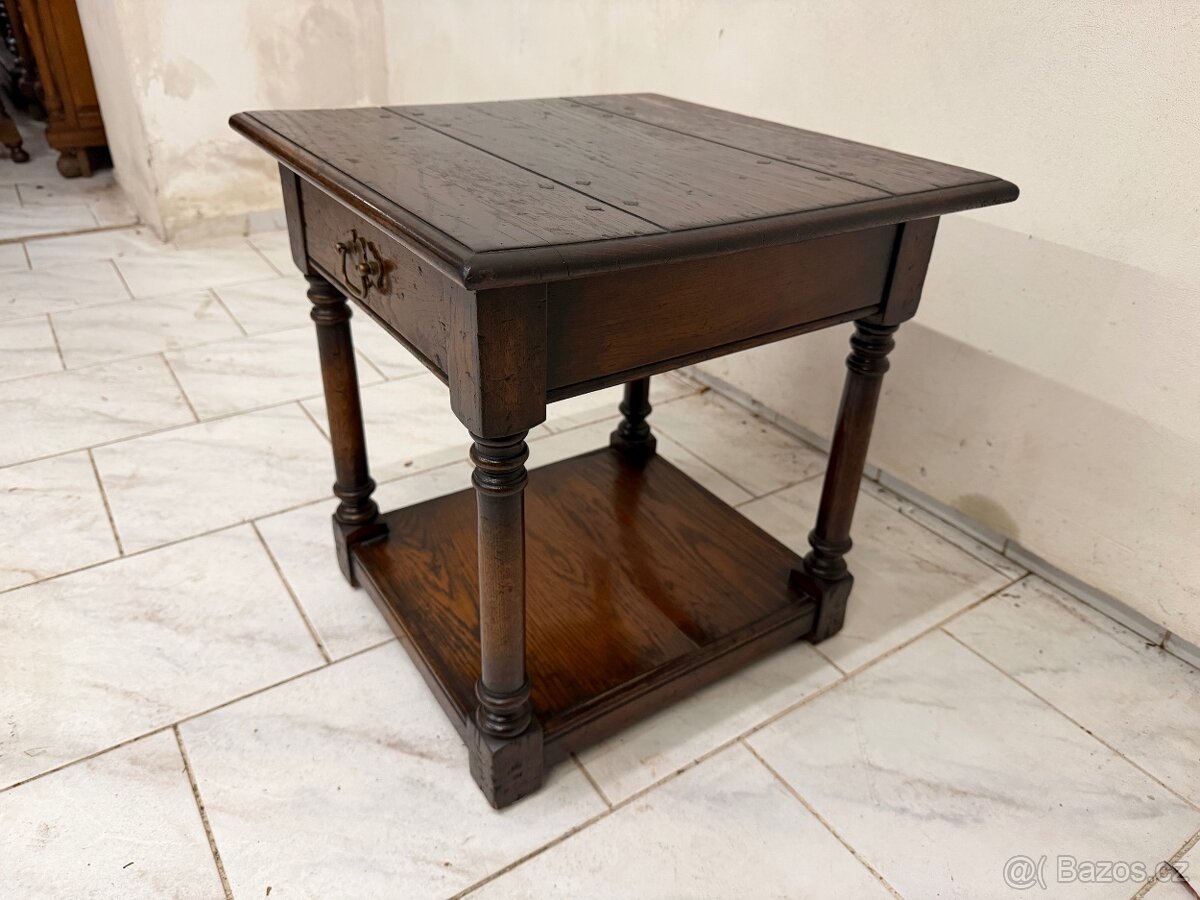 Starožitný rustikální stolek - 2