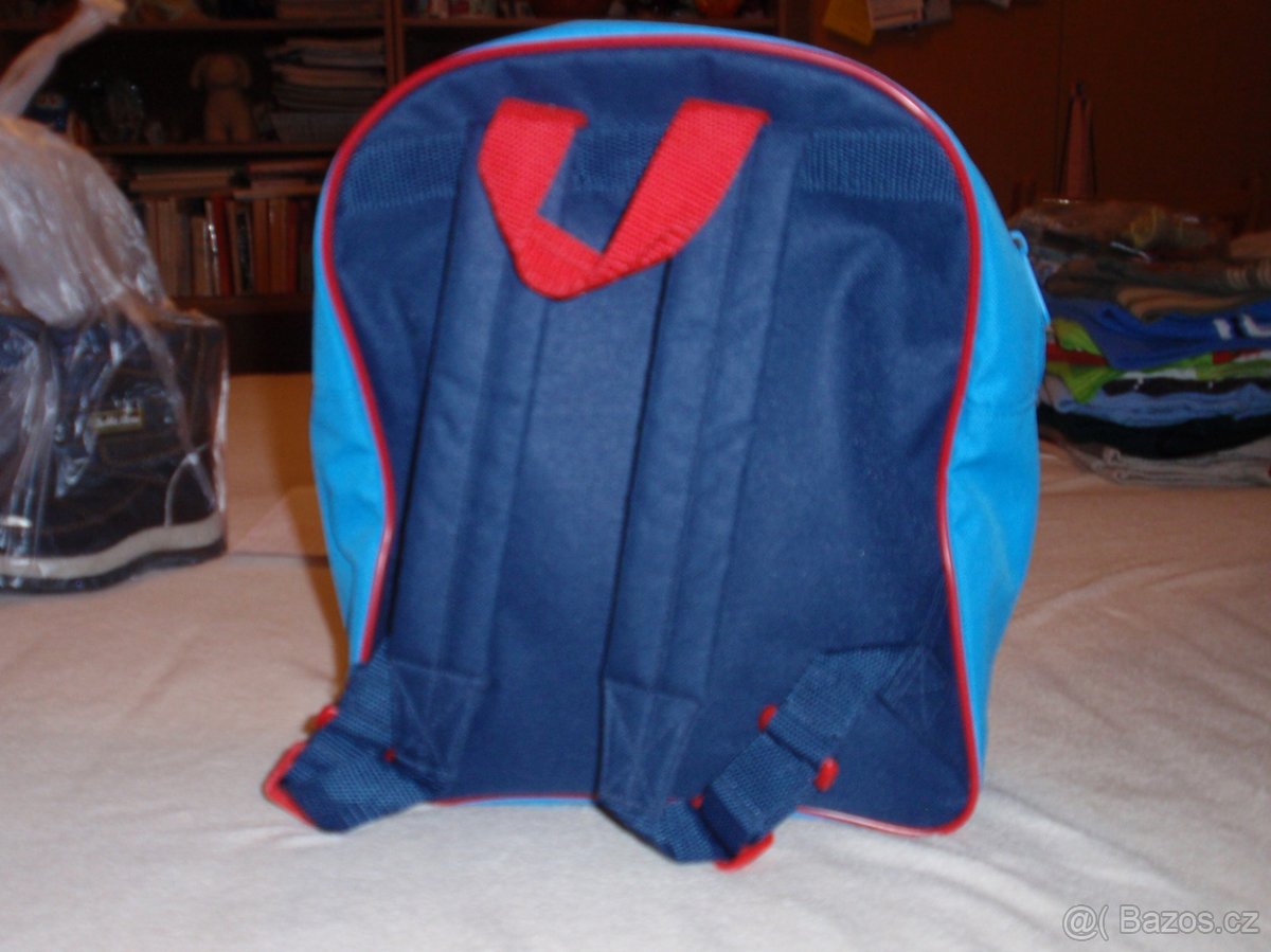 Krásný batůžek-jako nový - 2