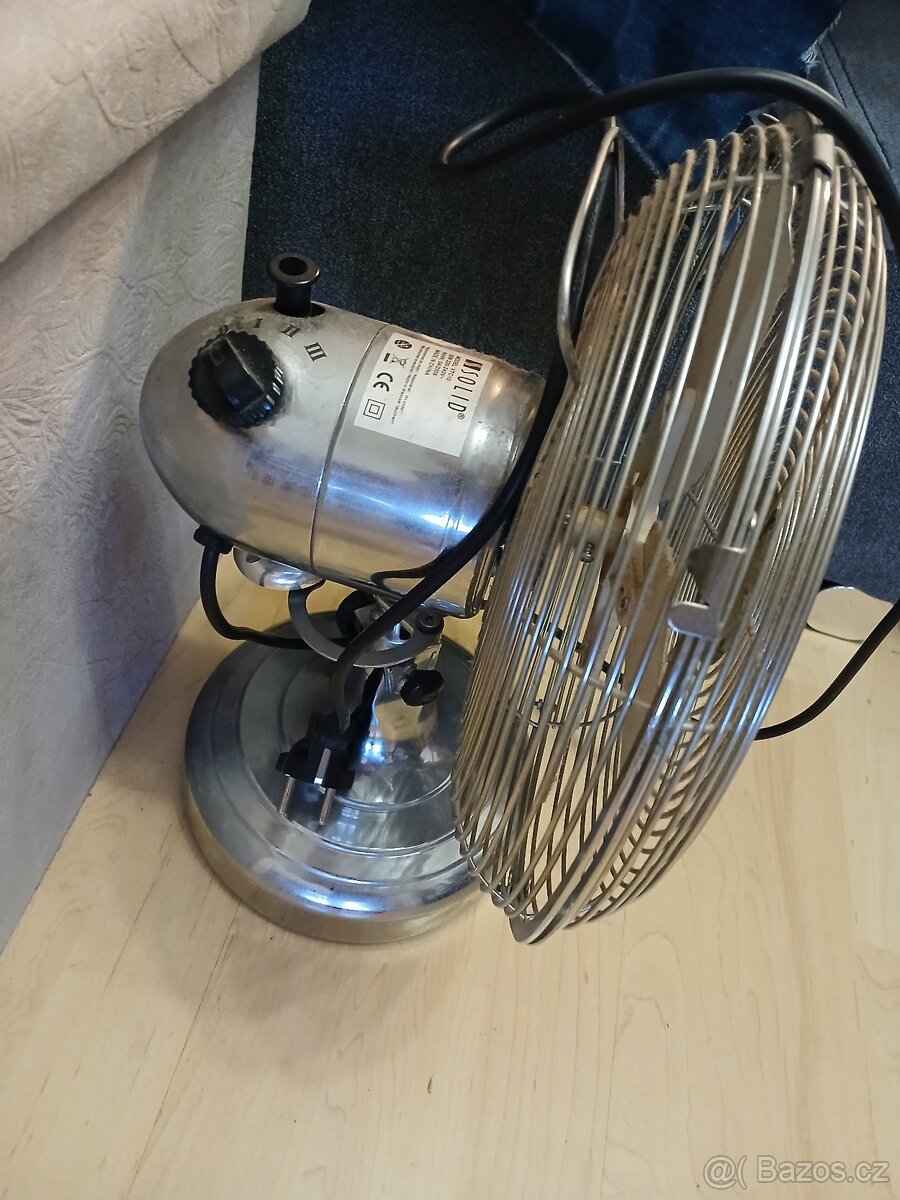 Kovový stolní ventilátor třeba do dilny - 2