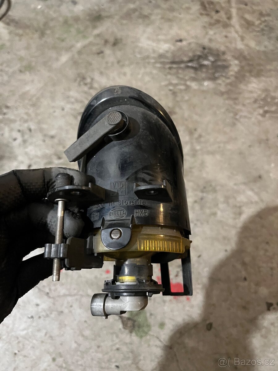 VW Passat B6 - přední pravá mlhovka 3C0941700B - 2